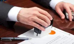 Czy deweloper może narzucić notariusza? Sprawdź swoje prawa jako nabywca