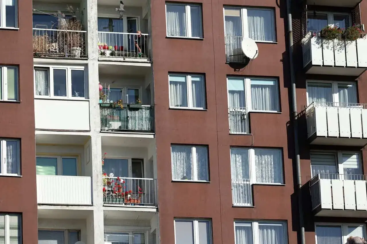 Zdjęcie Kiedy mieszkanie TBS przechodzi na własność? Poznaj kluczowe warunki