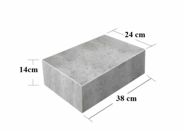 Szary bloczek betonowy z widocznymi wymiarami: 38 cm długości, 24 cm szerokości i 14 cm wysokości.
